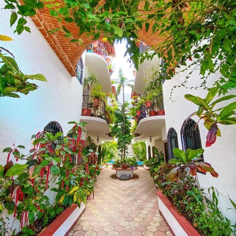 Caribbean Family Escape 2BR Close 5th av and Beach Rooftop hotel - Apartamento de 2 dormitorios con balcón - 17