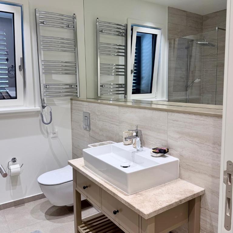 Lulu Lustica bay - One-Bedroom Apartment - 16