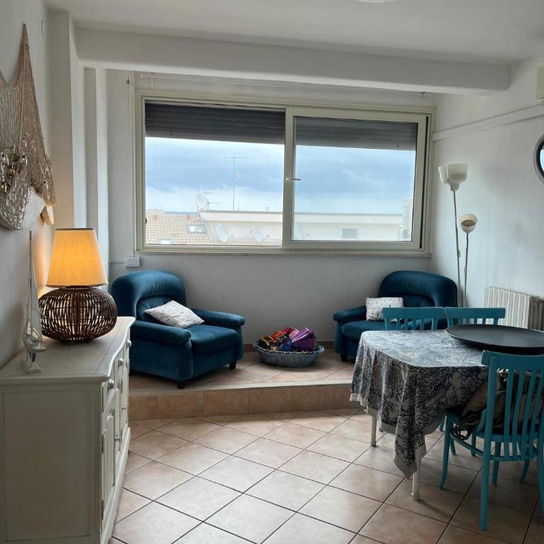 Casa di Alex - Accogliente appartamento ultimo piano vista mare - Apartment mit 2 Schlafzimmern und Aussicht - 1