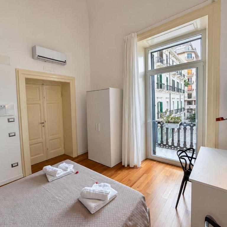 Lo Schiaccianoci B&B - Zimmer mit Kingsize-Bett und Balkon - 7
