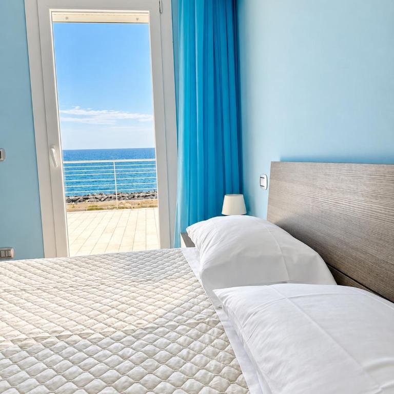 SIGIS HOUSE - Independent Apartment Sea View - Three-Bedroom Apartment - 4