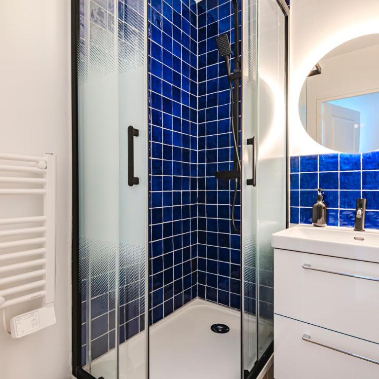 Le Bonbon - 8 couchages - Cœur de Reims - Three-Bedroom Premium Apartment - 7