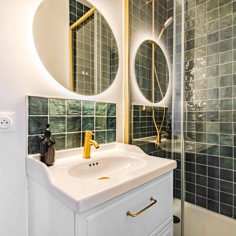 La Pivoine - 8 couchages - Cœur de Reims - Three-Bedroom Premium Apartment - 7