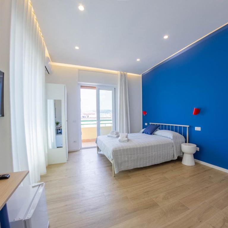 Oroblu - Double Room with Balcony (3 Adults) - 3