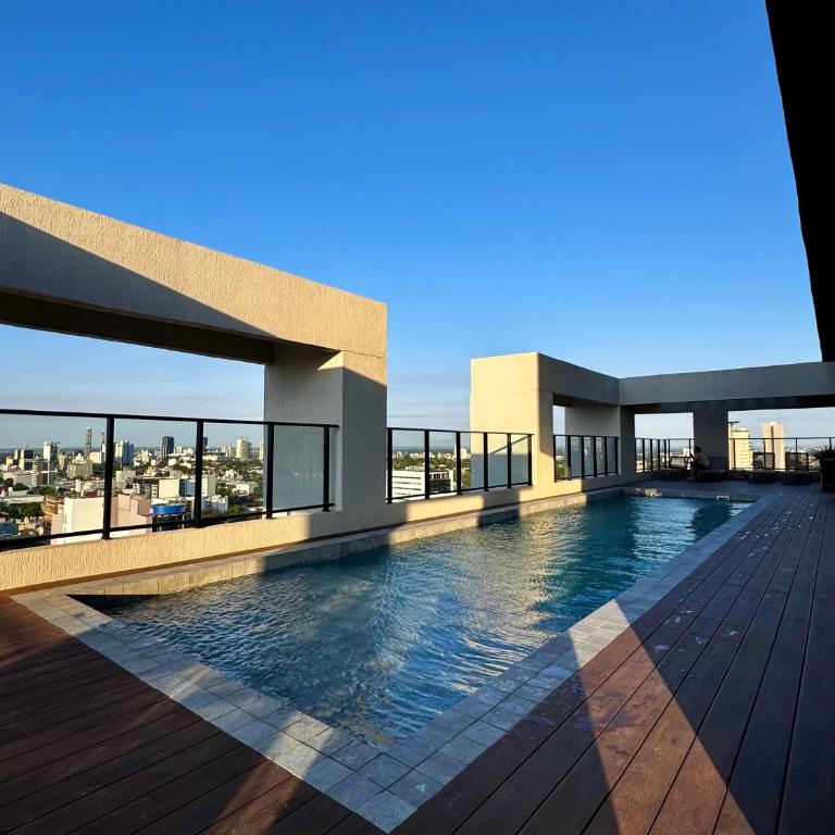 Modern 2BR Apt Steps from Shopping Mariscal - Three-Bedroom Apartment - 2