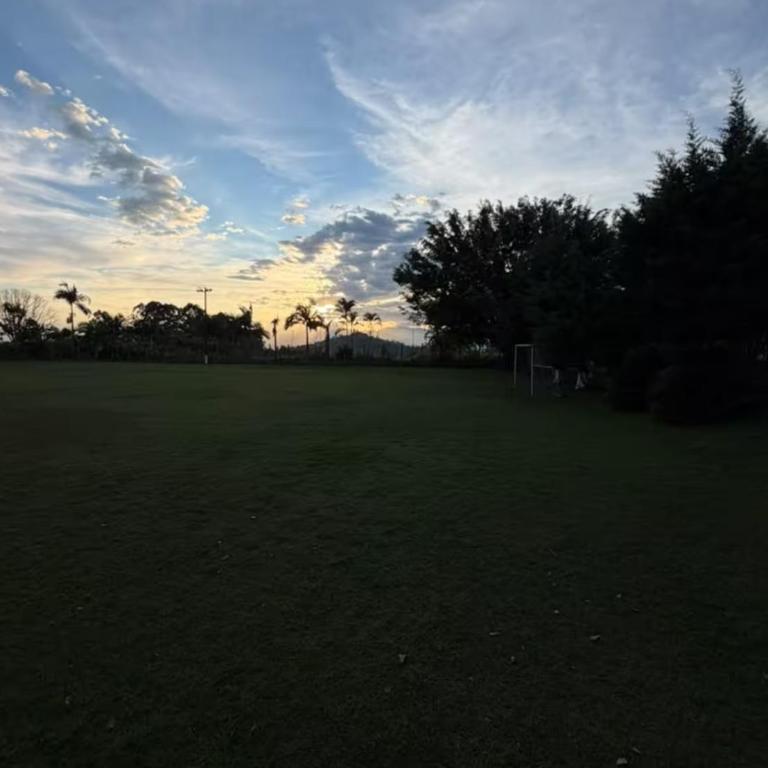 Finca en pereira con piscina y cancha de futbol - Villa - 19