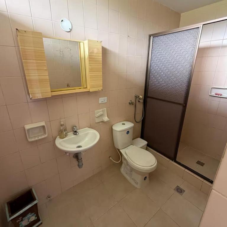 Finca en pereira con piscina y cancha de futbol - Villa - 26
