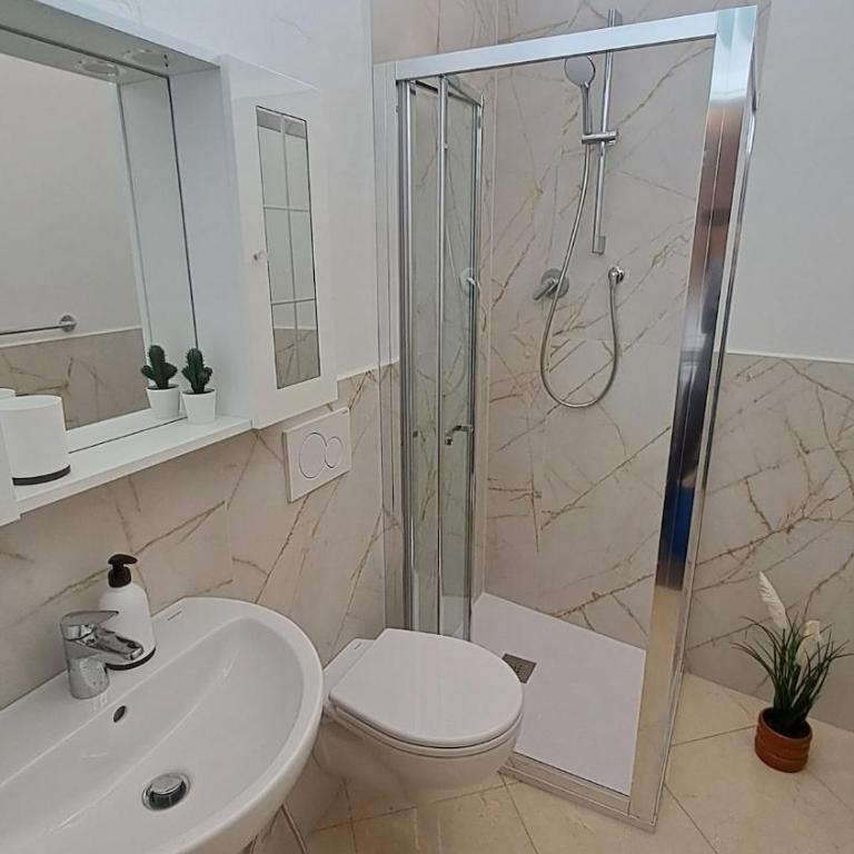 The window onto the Duomo - Two-Bedroom Apartment - 7