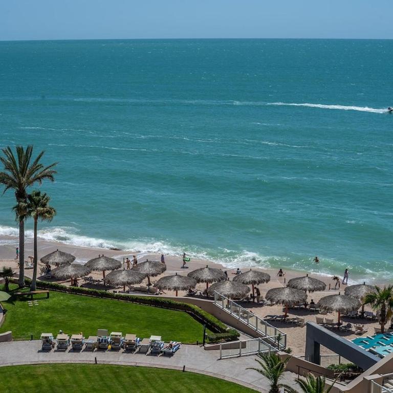 BeachFront Las Palomas RockyPoint Sleeps 6 - Apartamento - 10
