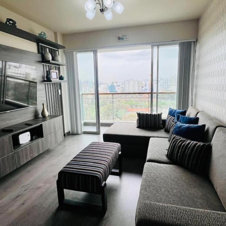 Hermoso, Piso 18 lindas vistas y full equipado - Apartamento de 3 dormitorios - 1