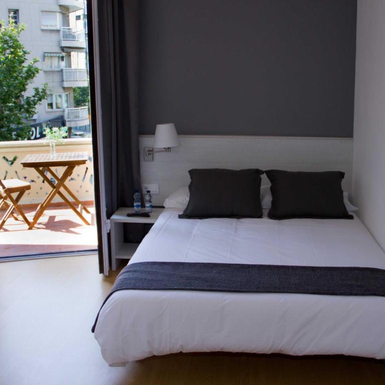 Hostalin Barcelona Diputacion - Habitación Doble con terraza - 1