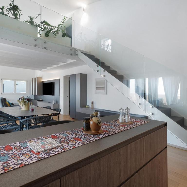 Luxury terrazza - Appartamento Deluxe con 2 Camere da Letto e Vista Oceano - 10