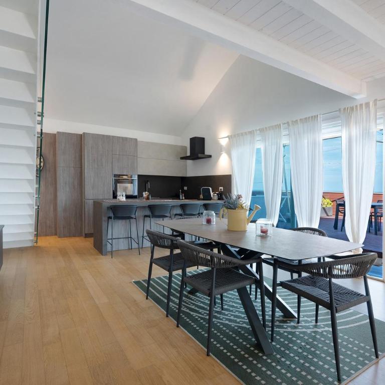 Luxury terrazza - Appartamento Deluxe con 2 Camere da Letto e Vista Oceano - 7