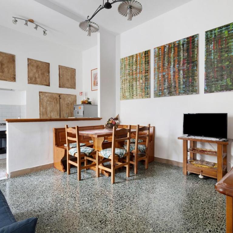 Casa Glad - Viareggio - Appartamento Deluxe con 2 Camere da Letto e Balcone - 2