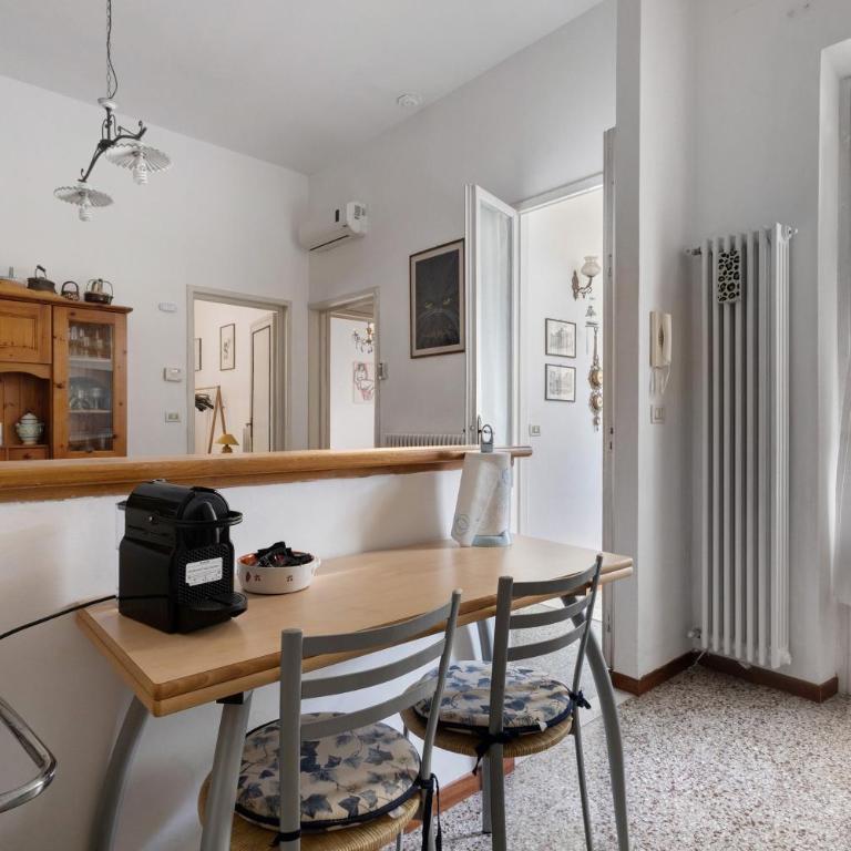 Casa Glad - Viareggio - Appartamento Deluxe con 2 Camere da Letto e Balcone - 7