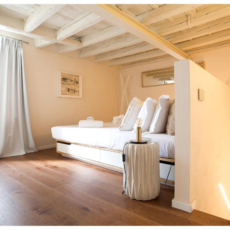 Casa dell'Unicorno, Design & Terrace in Lucca - One-Bedroom Apartment - 8