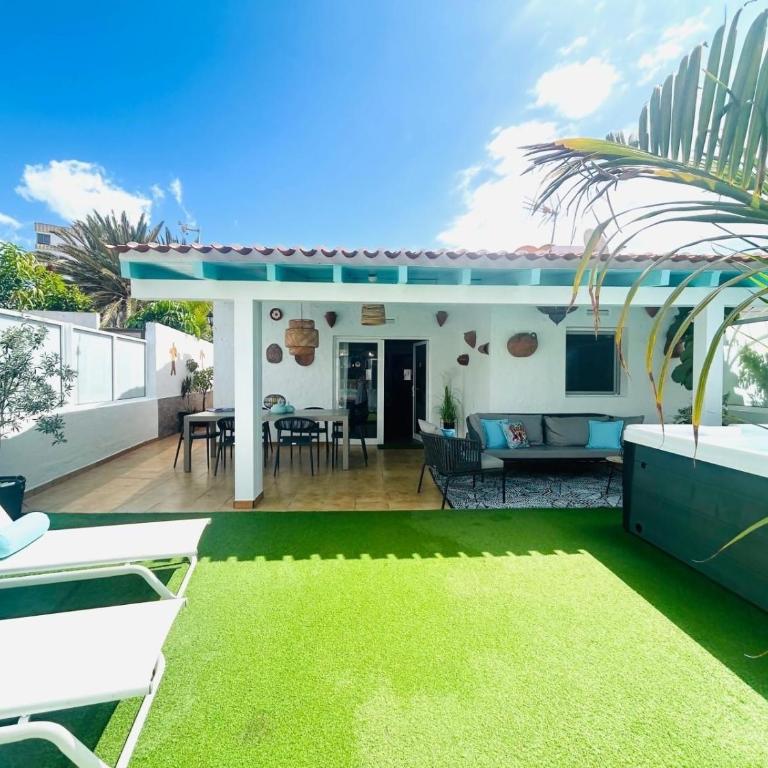 Oasis Beach Home I with private jacuzzi - Casa de 3 dormitorios - 1