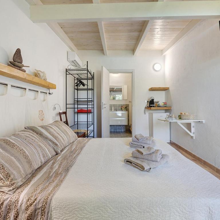 Casa Pito Pito - One-Bedroom Apartment with Garden View - 6