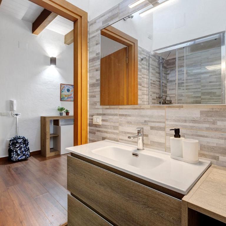 Apartament d'artistes - Appartamento con 1 Camera da Letto e Vista Città - 19