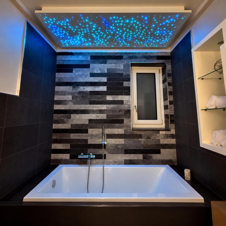 Nanà Home - King Room with Spa Bath - 3