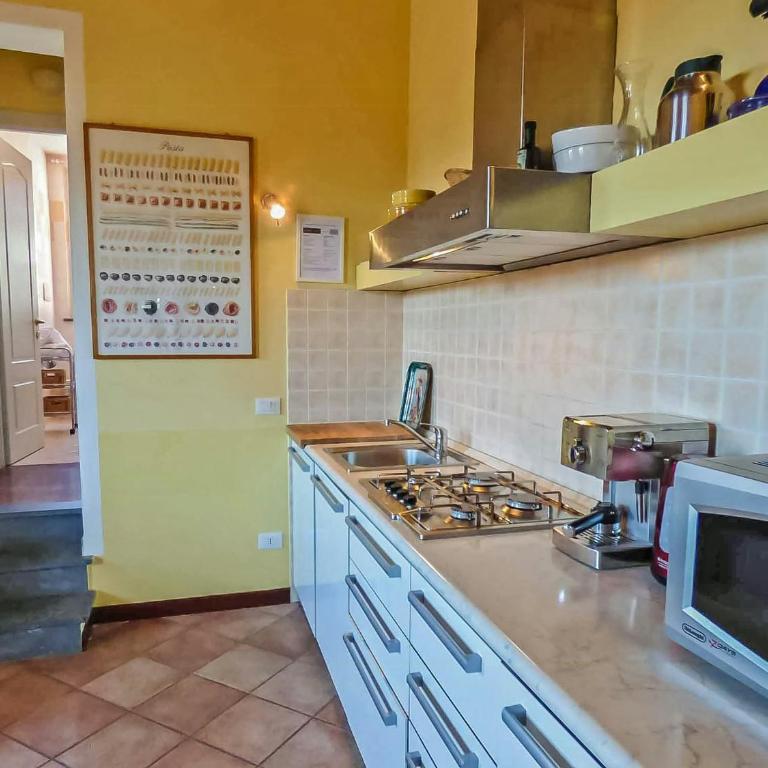 Lucca apartment with private furnished terrace - Apartment - 5