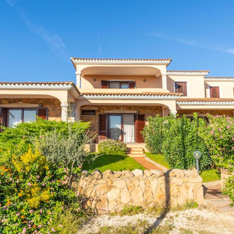 ISS Travel, L'Uddastru 2, Panoramic Apartments - with private outdoor terrace - Appartamento con 1 Camera da Letto - 2