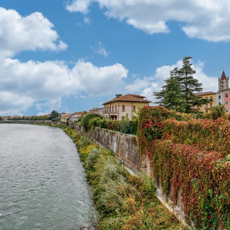 Suite il Vescovo Moro - Superior One-Bedroom Apartment with Balcony - 55