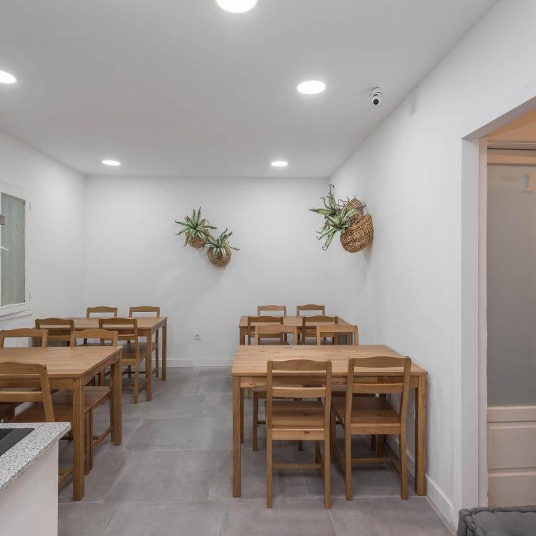 Mol Terrace 14 Guests, 9 En-Suite Bathroom with Fridge and TV - Casa - 4