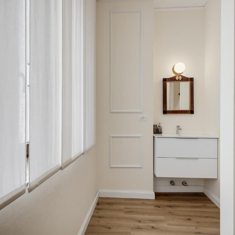 [Centrale/Duomo 10min] Maison Lumière • Metro 1min - Appartamento - 5