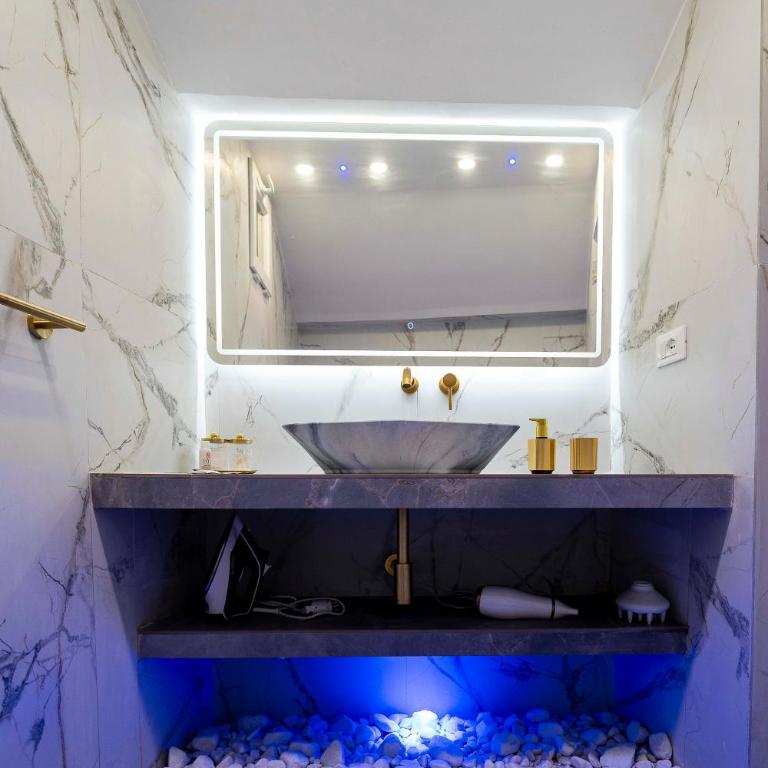 ELEMENT Suite&Spa - Suite King con Vasca Idromassaggio - 22