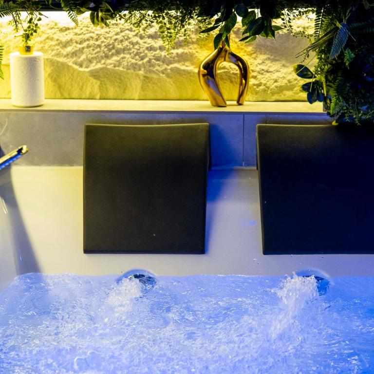 ELEMENT Suite&Spa - Suite King con Vasca Idromassaggio - 37