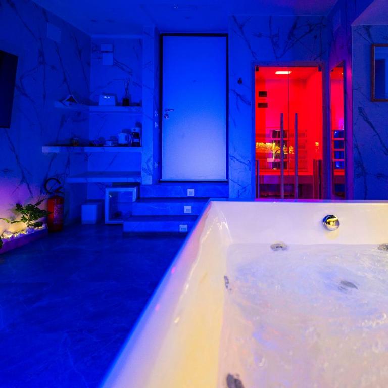ELEMENT Suite&Spa - Suite King con Vasca Idromassaggio - 43