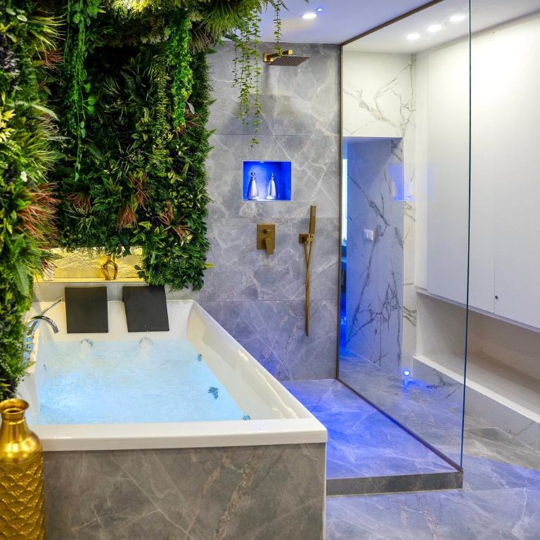 ELEMENT Suite&Spa - Suite King con Vasca Idromassaggio - 94
