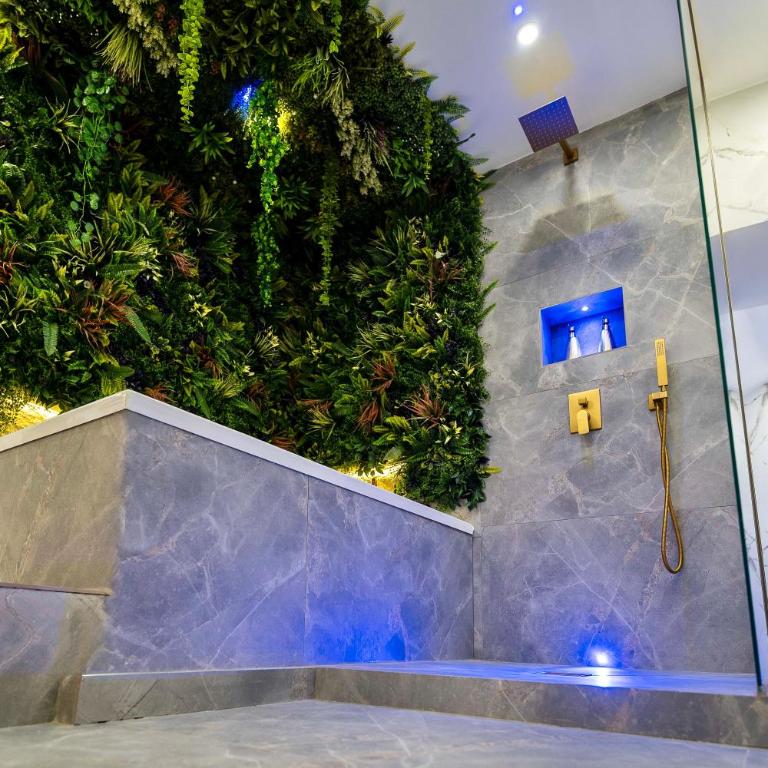 ELEMENT Suite&Spa - Suite King con Vasca Idromassaggio - 98