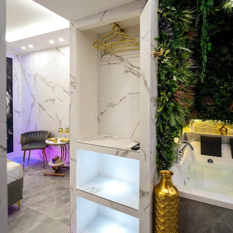 ELEMENT Suite&Spa - Suite King con Vasca Idromassaggio - 71