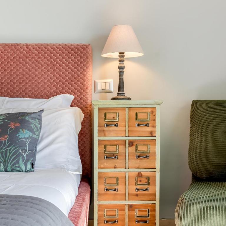 Amor Rome Suites - Dreibettzimmer mit eigenem externen Bad - 2