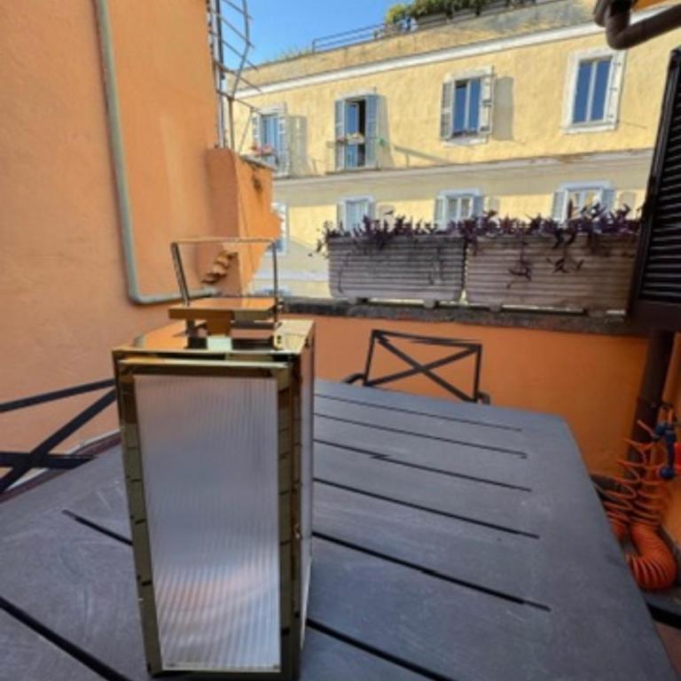 Stones Throw From The Historical Colosseo - Appartamento - 6