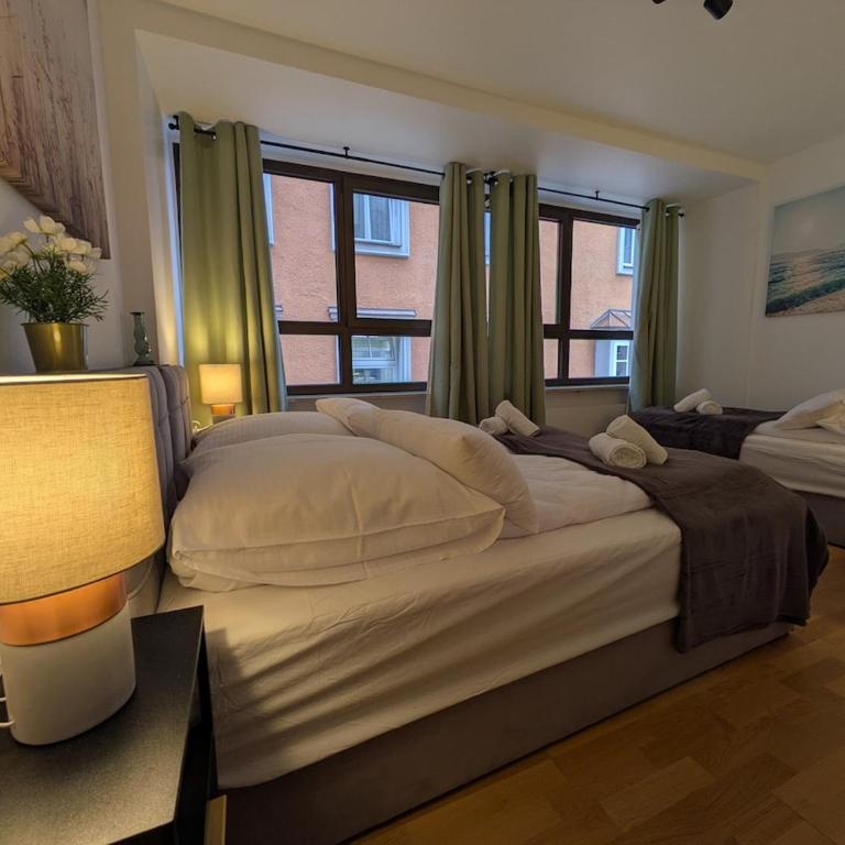 Prime Old Town Location with 3 Bedrooms for 1-7 Guests - Apartamento de 3 dormitorios con vistas - 20