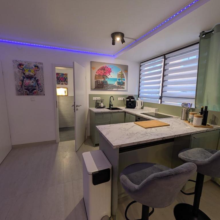 Prime Old Town Location with 3 Bedrooms for 1-7 Guests - Apartamento de 3 dormitorios con vistas - 9