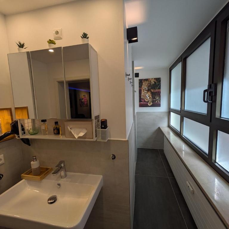 Prime Old Town Location with 3 Bedrooms for 1-7 Guests - Apartamento de 3 dormitorios con vistas - 30