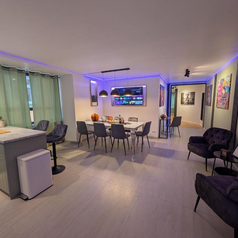 Prime Old Town Location with 3 Bedrooms for 1-7 Guests - Apartamento de 3 dormitorios con vistas - 12