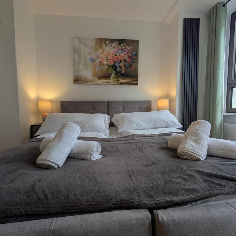 Prime Old Town Location with 3 Bedrooms for 1-7 Guests - Apartamento de 3 dormitorios con vistas - 23