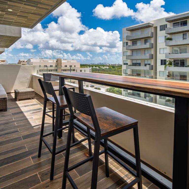 Moderno con diseño de autor en Areka Tower - Two-Bedroom Apartment with Balcony - 4
