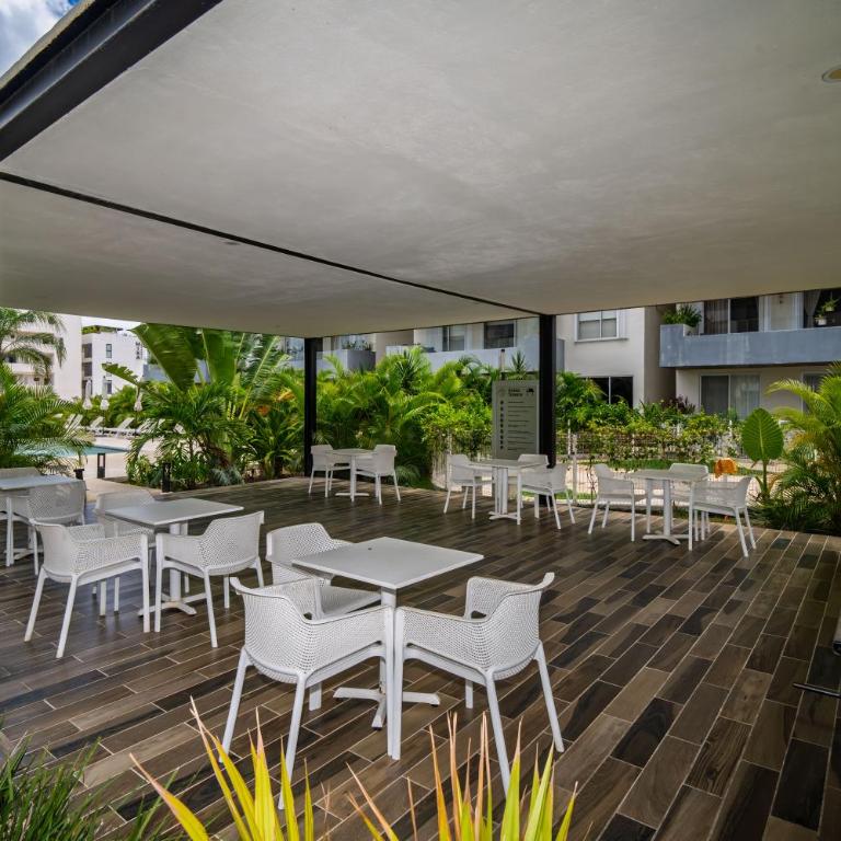 Moderno con diseño de autor en Areka Tower - Two-Bedroom Apartment with Balcony - 26