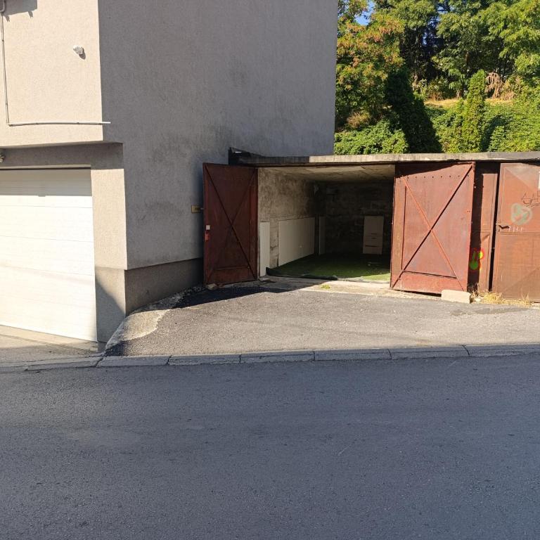 LuxApart Mejtas2 City Centar free parking garage - Apartman sa 2 Spavaće Sobe - 20