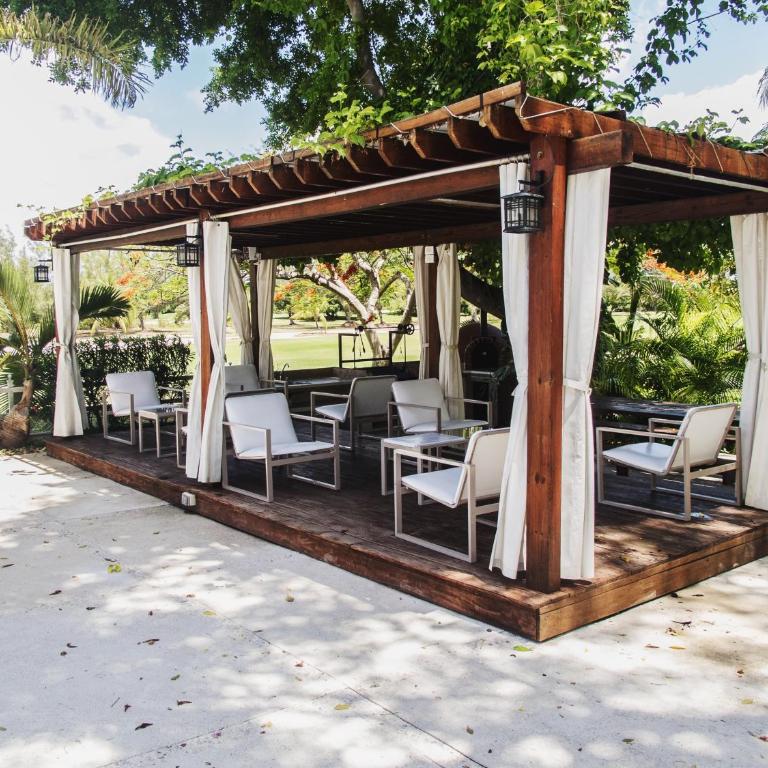 Las Gaviotas Hotel and Suites - Villa - 4