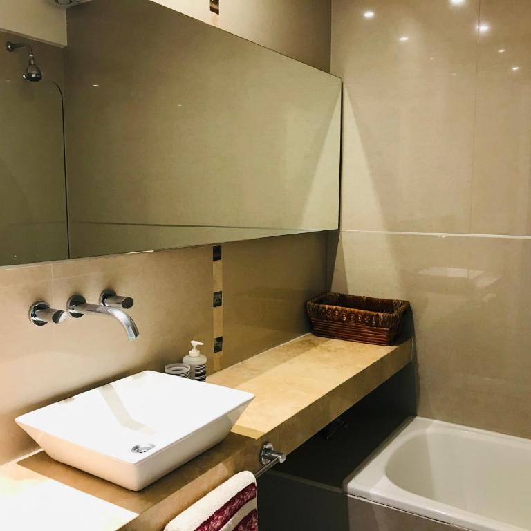Amplio departamento 3 Ambientes Playa Varese - Balcon vista al Mar - Cochera privada - Apartamento de 2 dormitorios - 10