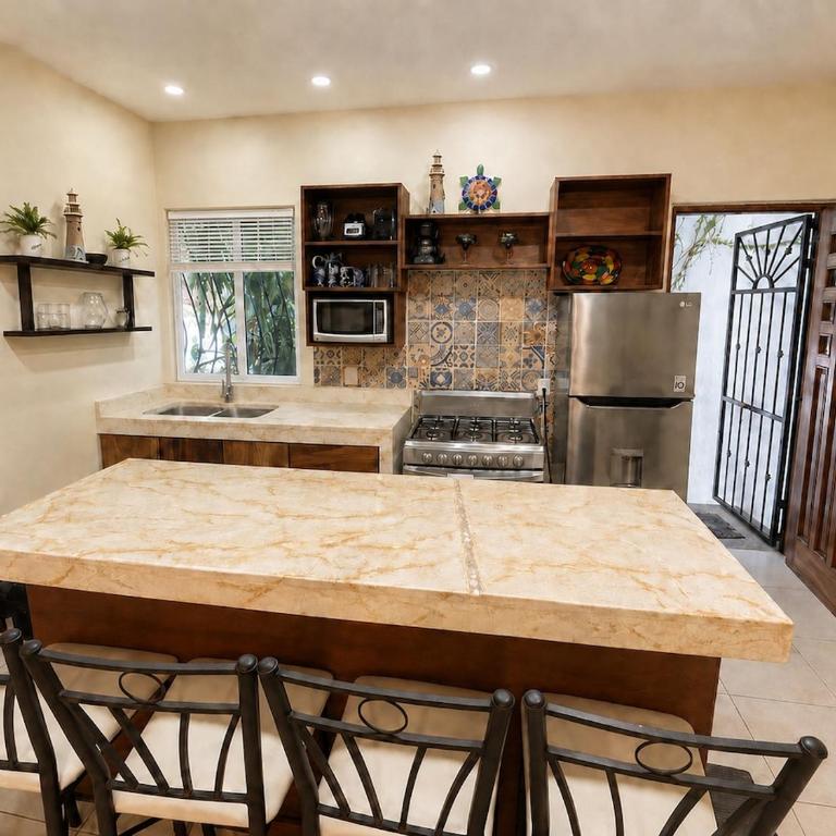 Tortuga at Casa Tres Soles Bucerias, 2 Bedroom 2 Bath, Pool, Close to Beach and Downtown - Apartamento de 2 dormitorios - 60