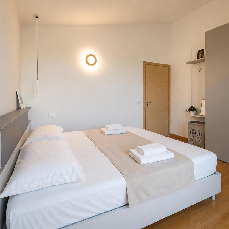 Terrazzo Panoramico, Design, Parcheggio, AC - Lucca - Appartamento con 2 Camere da Letto, Balcone e Terrazza - 7