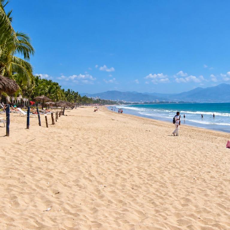 Delfin, at Casa Tres Soles Hideaway, 2Bedroom 2 Bath, Pool, near Beach and Downtown Bucerias - Apartamento de 2 dormitorios - 39